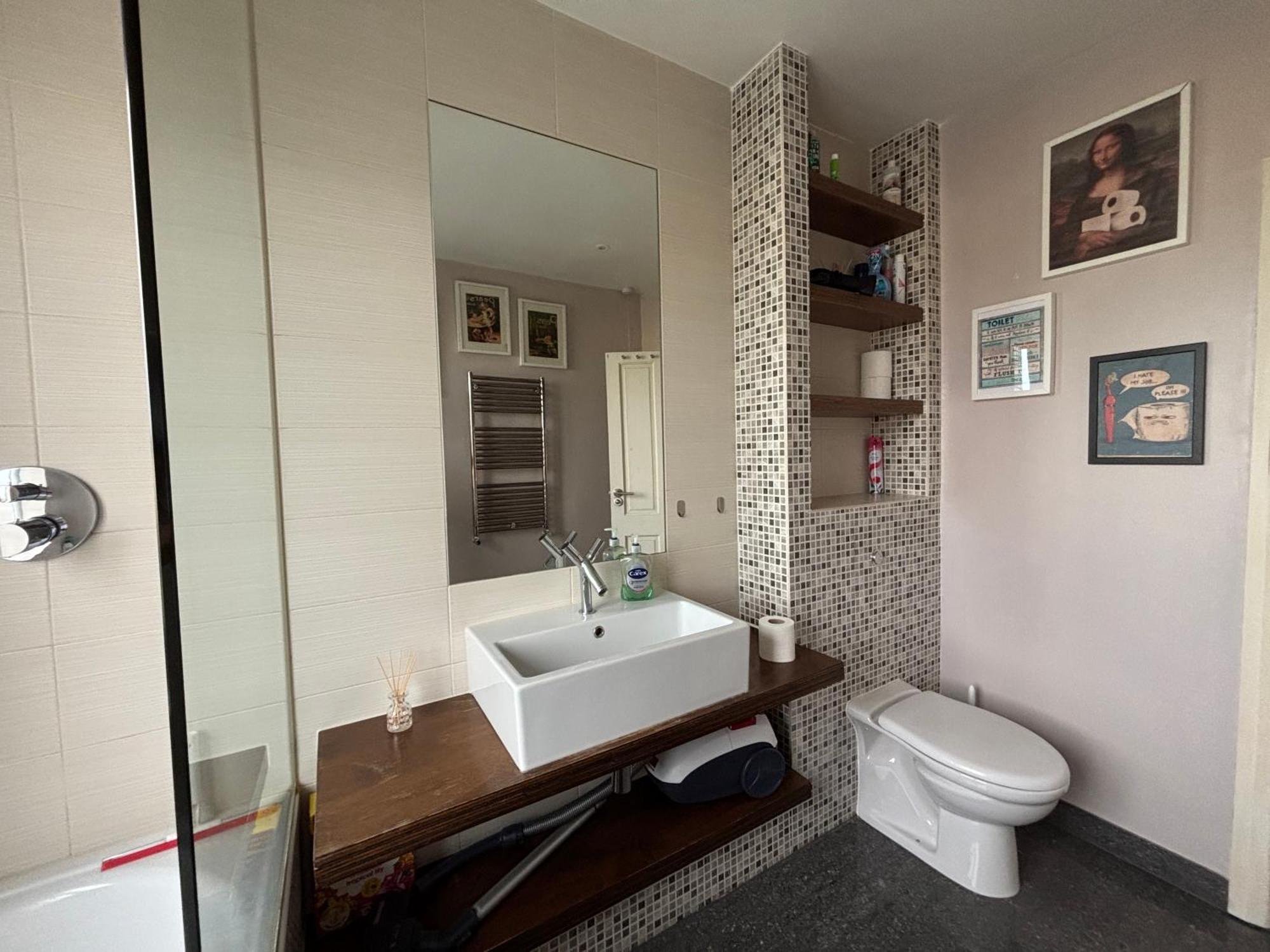 Готель Entire House Floor Perfect For Couples & Freelancers - Available For Single Too Лондон Екстер'єр фото